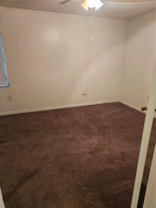 For Rent: $1,345 (2 beds, 1 baths, 964 Square Feet)