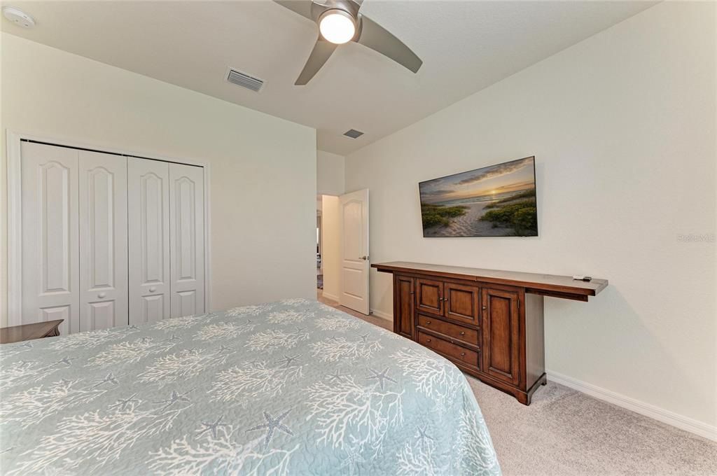 For Sale: $749,900 (3 beds, 3 baths, 2440 Square Feet)