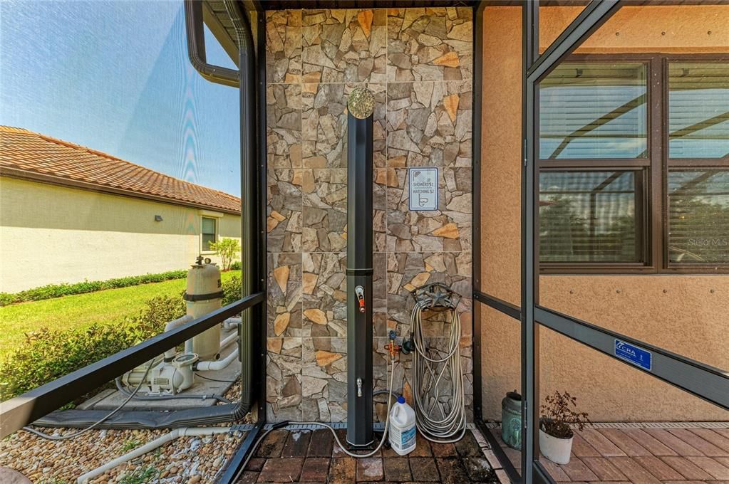 For Sale: $749,900 (3 beds, 3 baths, 2440 Square Feet)