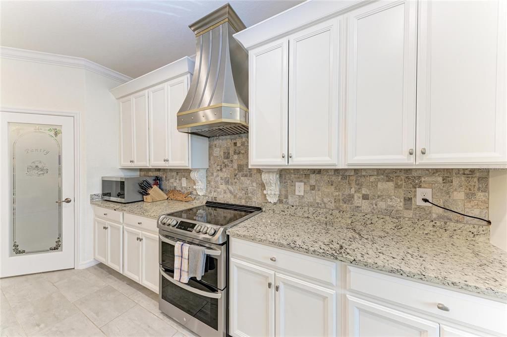 For Sale: $749,900 (3 beds, 3 baths, 2440 Square Feet)