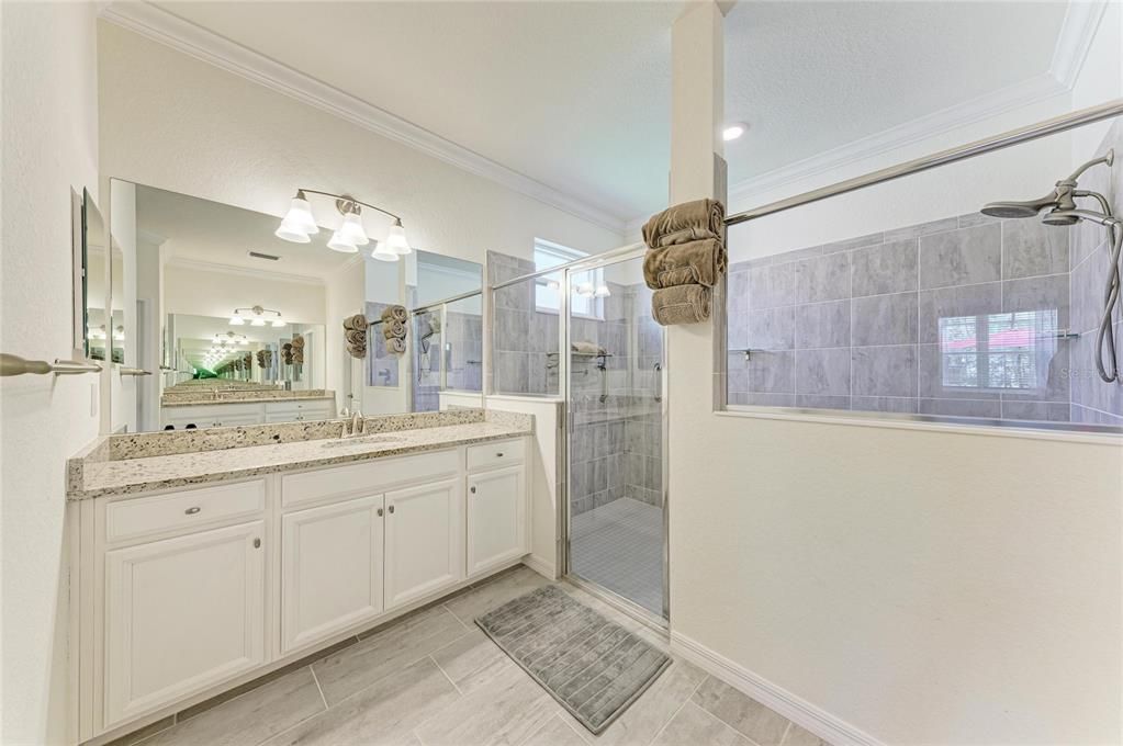 For Sale: $749,900 (3 beds, 3 baths, 2440 Square Feet)