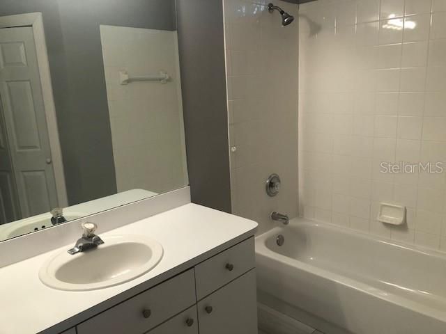 For Rent: $2,150 (3 beds, 2 baths, 1194 Square Feet)