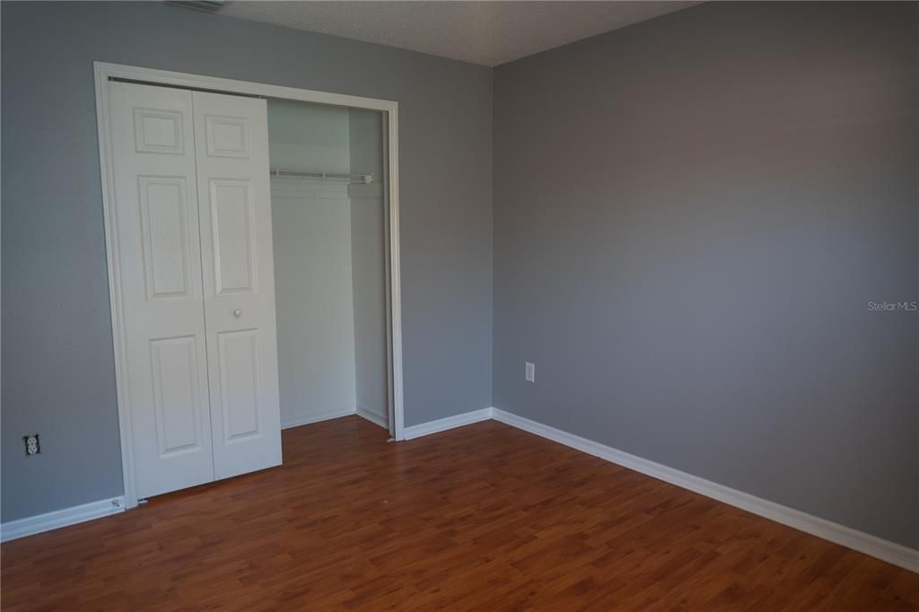 Active With Contract: $1,995 (3 beds, 2 baths, 1194 Square Feet)