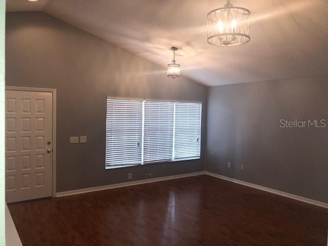 For Rent: $2,150 (3 beds, 2 baths, 1194 Square Feet)