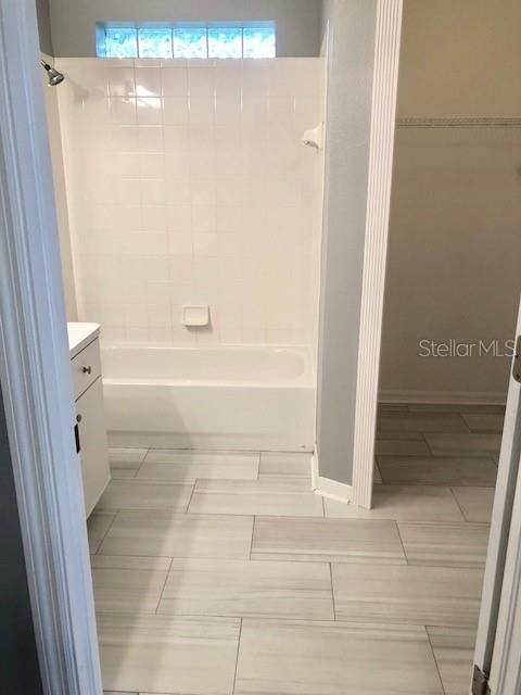 For Rent: $2,150 (3 beds, 2 baths, 1194 Square Feet)
