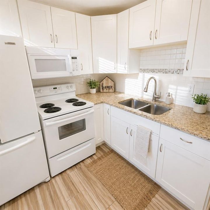 For Sale: $120,000 (1 beds, 1 baths, 500 Square Feet)
