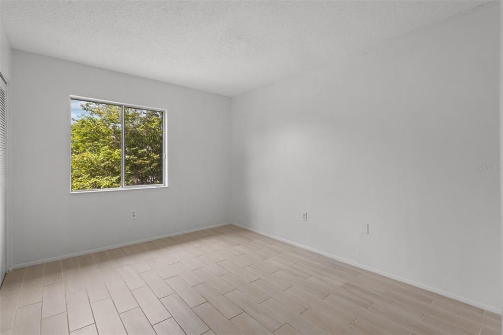 En Venta: $158,500 (2 camas, 2 baños, 1054 Pies cuadrados)
