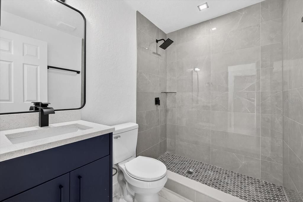 For Sale: $429,900 (5 beds, 4 baths, 1890 Square Feet)