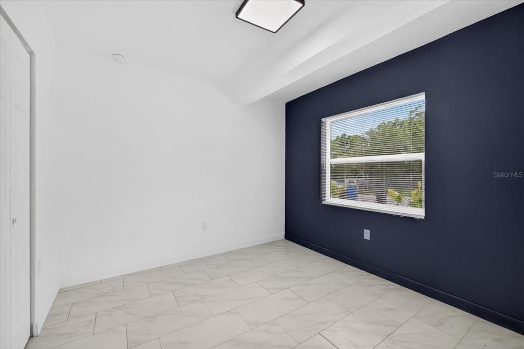 For Sale: $429,900 (5 beds, 4 baths, 1890 Square Feet)
