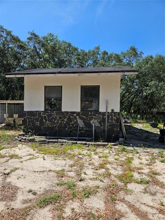На продажу: $90,000 (1.64 acres)