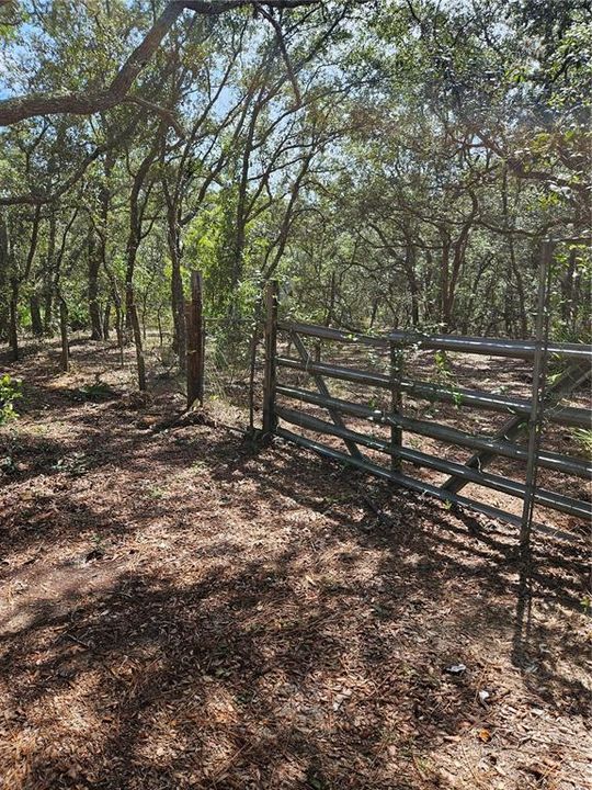 En Venta: $90,000 (1.64 acres)