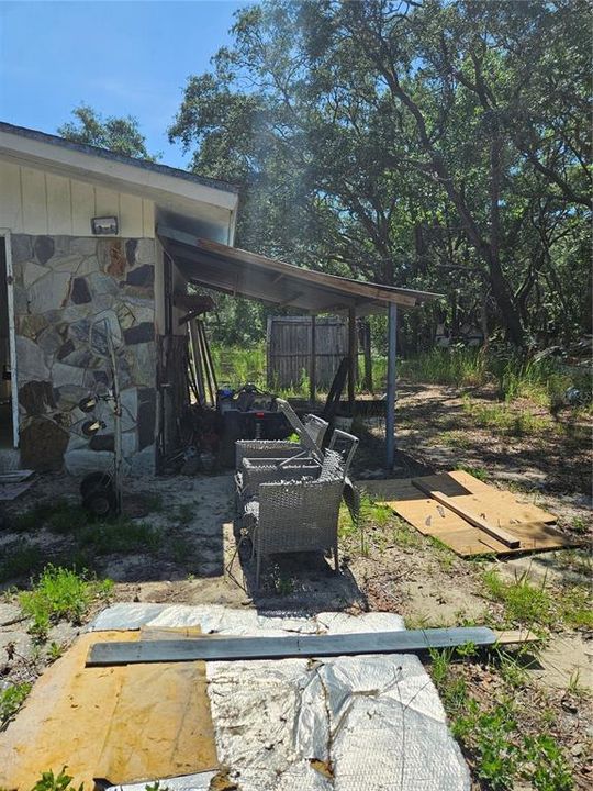 На продажу: $90,000 (1.64 acres)
