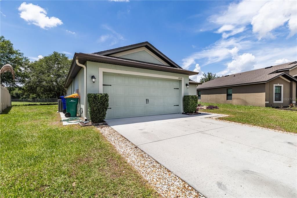 For Sale: $299,000 (3 beds, 2 baths, 1543 Square Feet)