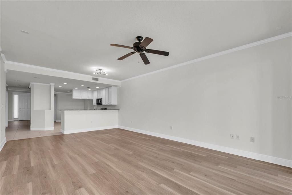 For Rent: $2,500 (2 beds, 2 baths, 1700 Square Feet)
