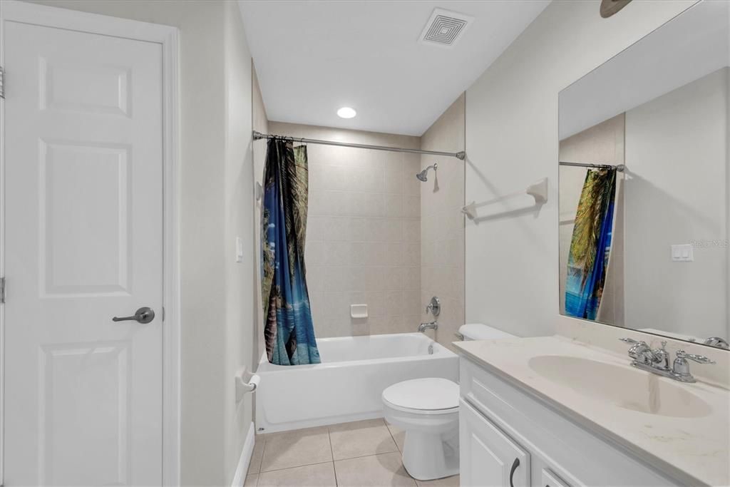 For Rent: $2,500 (2 beds, 2 baths, 1700 Square Feet)
