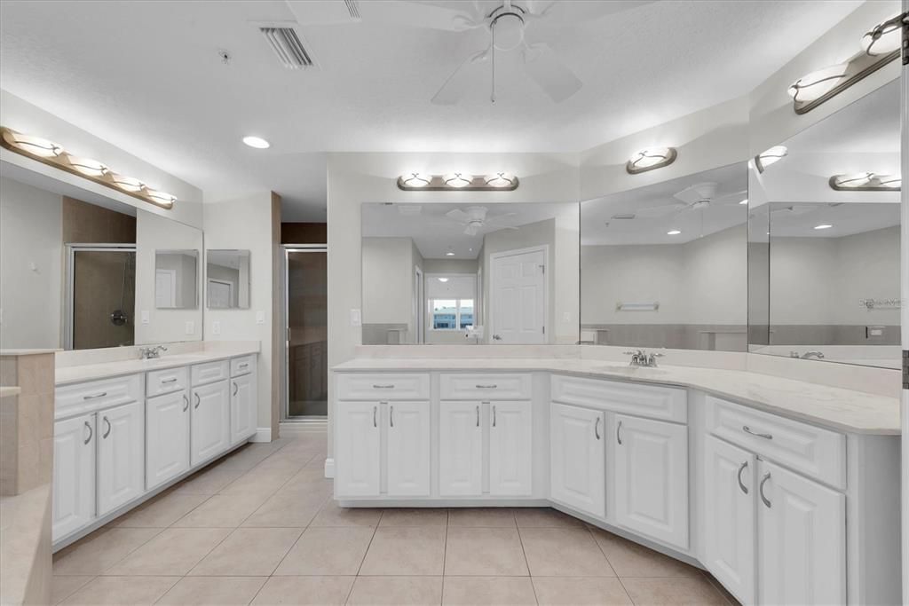 For Rent: $2,500 (2 beds, 2 baths, 1700 Square Feet)