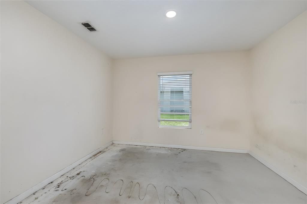 For Sale: $269,900 (4 beds, 2 baths, 1862 Square Feet)