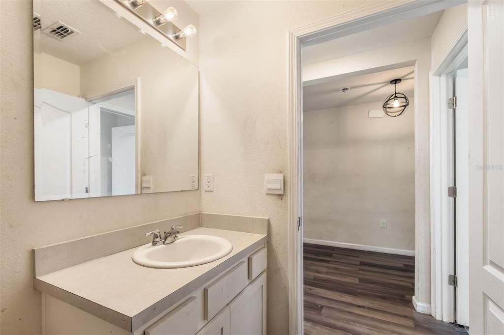 For Sale: $269,900 (4 beds, 2 baths, 1862 Square Feet)