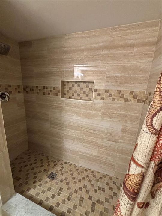 For Rent: $2,150 (3 beds, 2 baths, 1385 Square Feet)