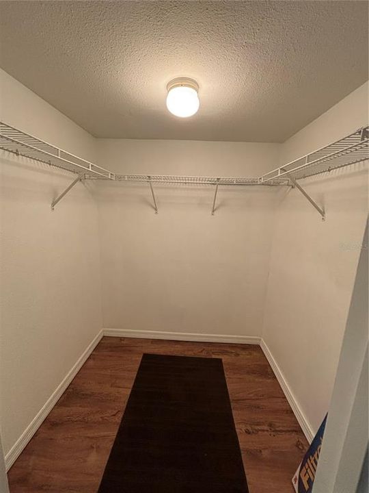 For Rent: $2,150 (3 beds, 2 baths, 1385 Square Feet)
