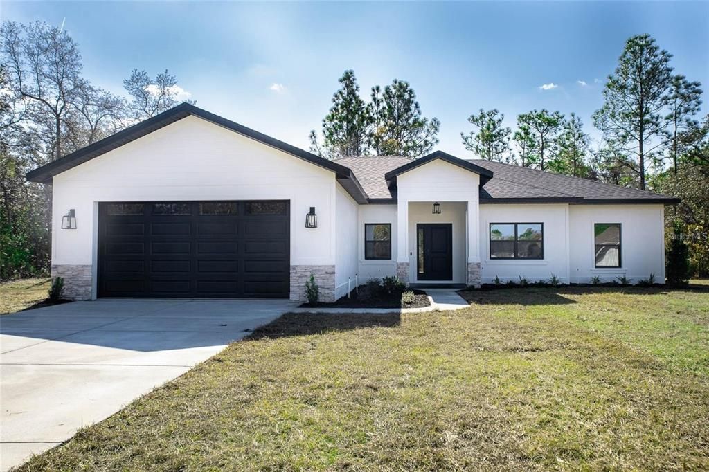 Recently Sold: $390,000 (3 beds, 2 baths, 1902 Square Feet)