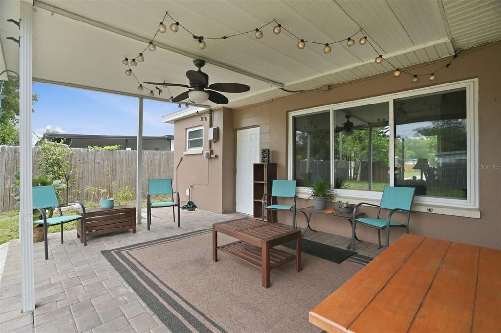 For Sale: $415,000 (3 beds, 1 baths, 1263 Square Feet)