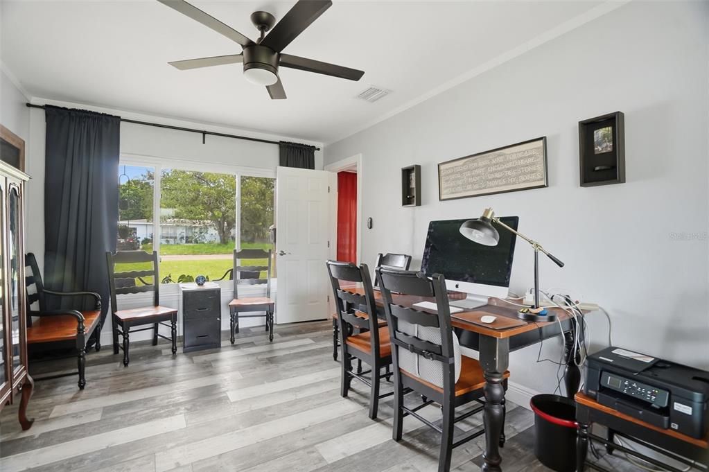 For Sale: $415,000 (3 beds, 1 baths, 1263 Square Feet)