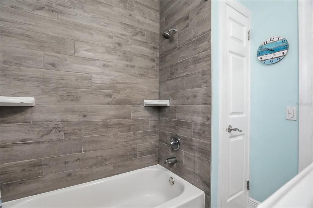 For Sale: $415,000 (3 beds, 1 baths, 1263 Square Feet)