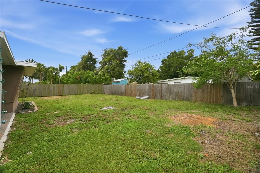 For Sale: $415,000 (3 beds, 1 baths, 1263 Square Feet)