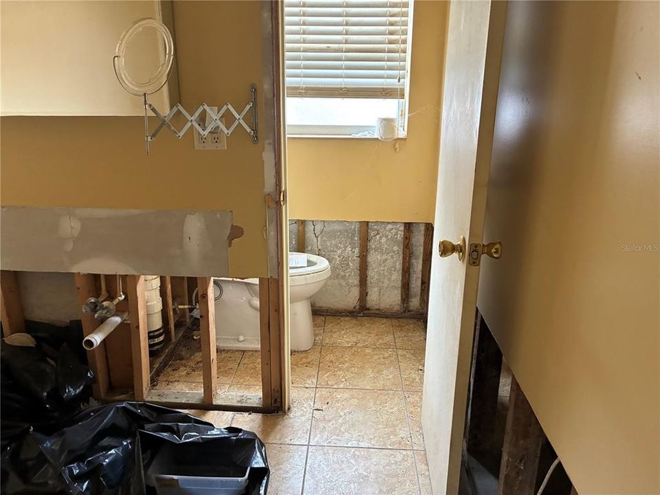 For Sale: $150,000 (3 beds, 2 baths, 2287 Square Feet)