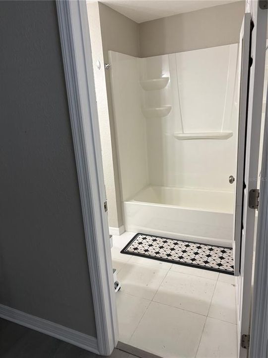 En Venta: $479,000 (4 camas, 2 baños, 1271 Pies cuadrados)