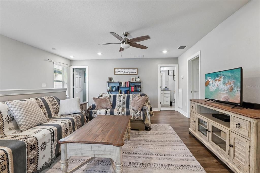 For Sale: $490,000 (4 beds, 3 baths, 2172 Square Feet)