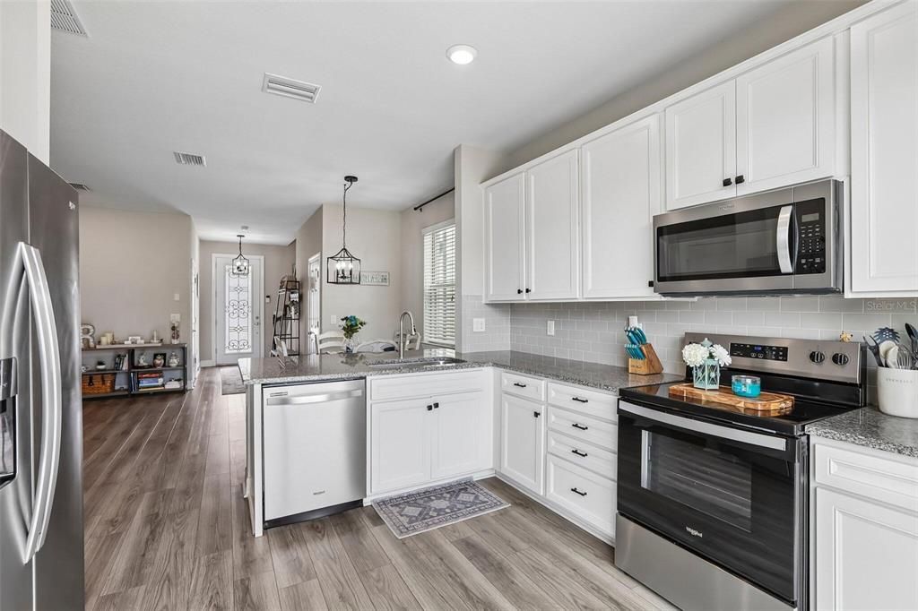 For Sale: $490,000 (4 beds, 3 baths, 2172 Square Feet)