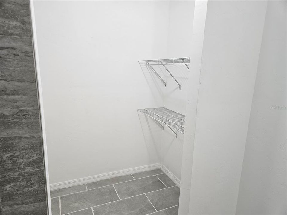 For Sale: $379,000 (3 beds, 2 baths, 1972 Square Feet)