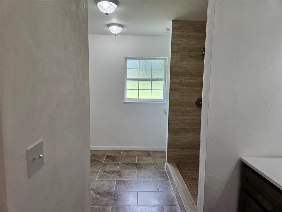 For Sale: $379,000 (3 beds, 2 baths, 1972 Square Feet)