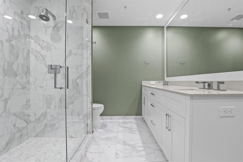 For Sale: $885,000 (2 beds, 2 baths, 1566 Square Feet)