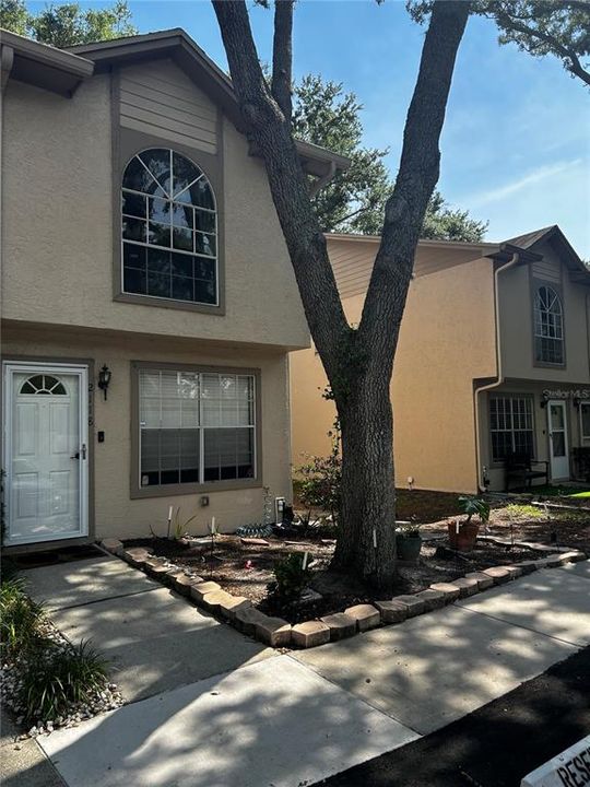 For Sale: $255,000 (3 beds, 2 baths, 1288 Square Feet)