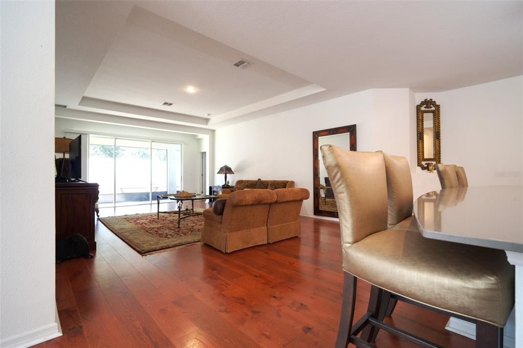 En Venta: $560,000 (4 camas, 3 baños, 2909 Pies cuadrados)