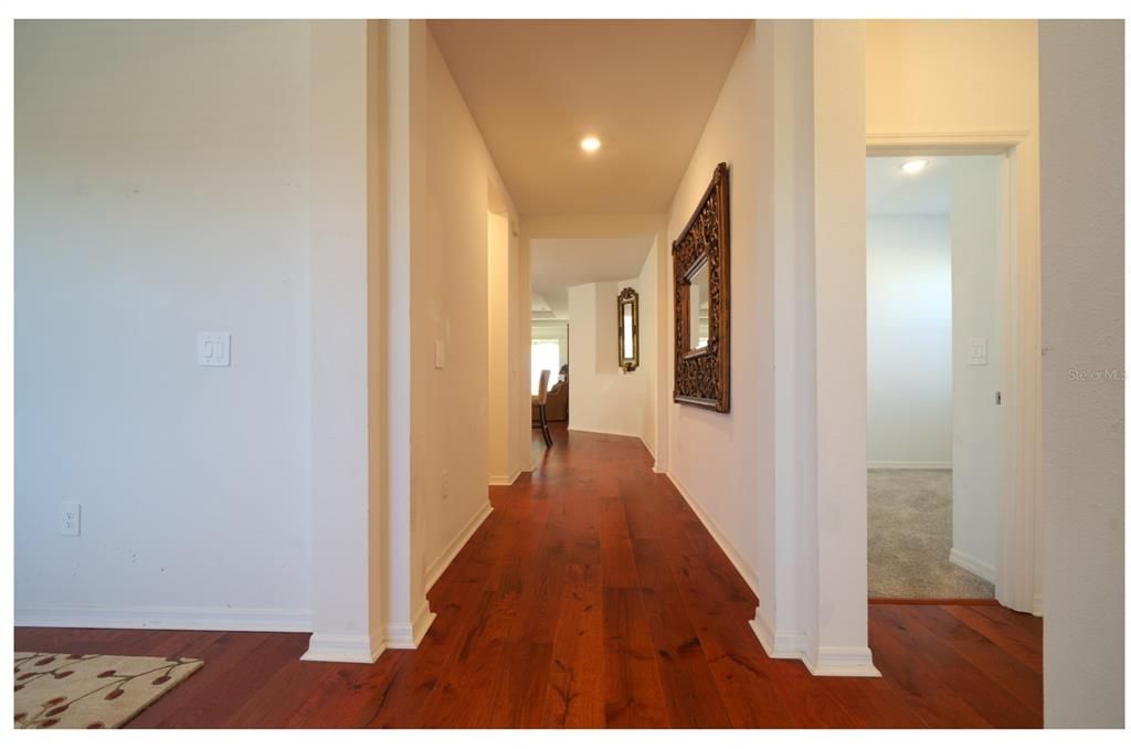 En Venta: $560,000 (4 camas, 3 baños, 2909 Pies cuadrados)