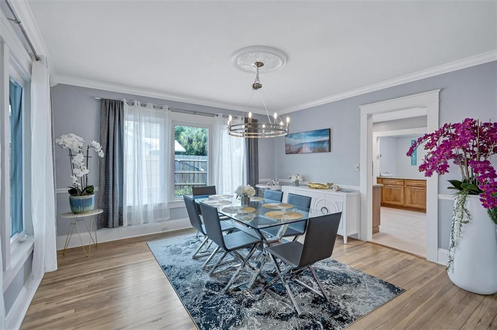 En Venta: $900,000 (4 camas, 3 baños, 2236 Pies cuadrados)