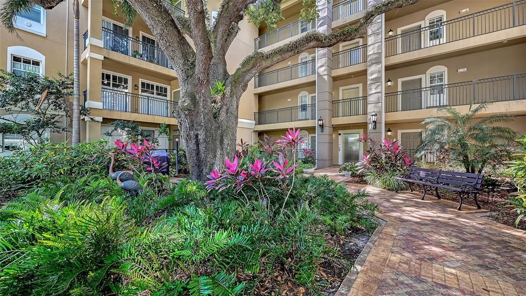 En Venta: $369,000 (1 camas, 1 baños, 867 Pies cuadrados)