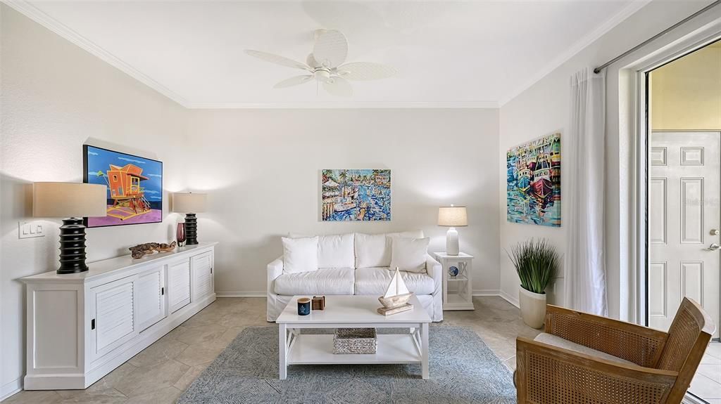 En Venta: $369,000 (1 camas, 1 baños, 867 Pies cuadrados)