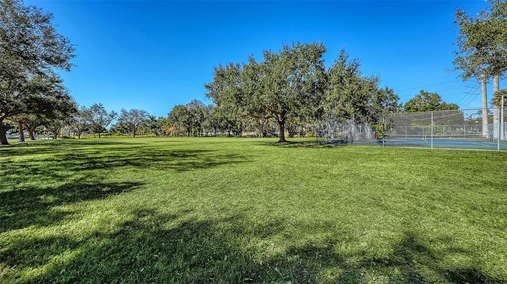 En Venta: $369,000 (1 camas, 1 baños, 867 Pies cuadrados)