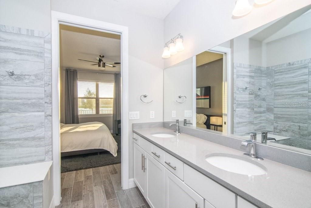 For Rent: $3,195 (3 beds, 2 baths, 2007 Square Feet)
