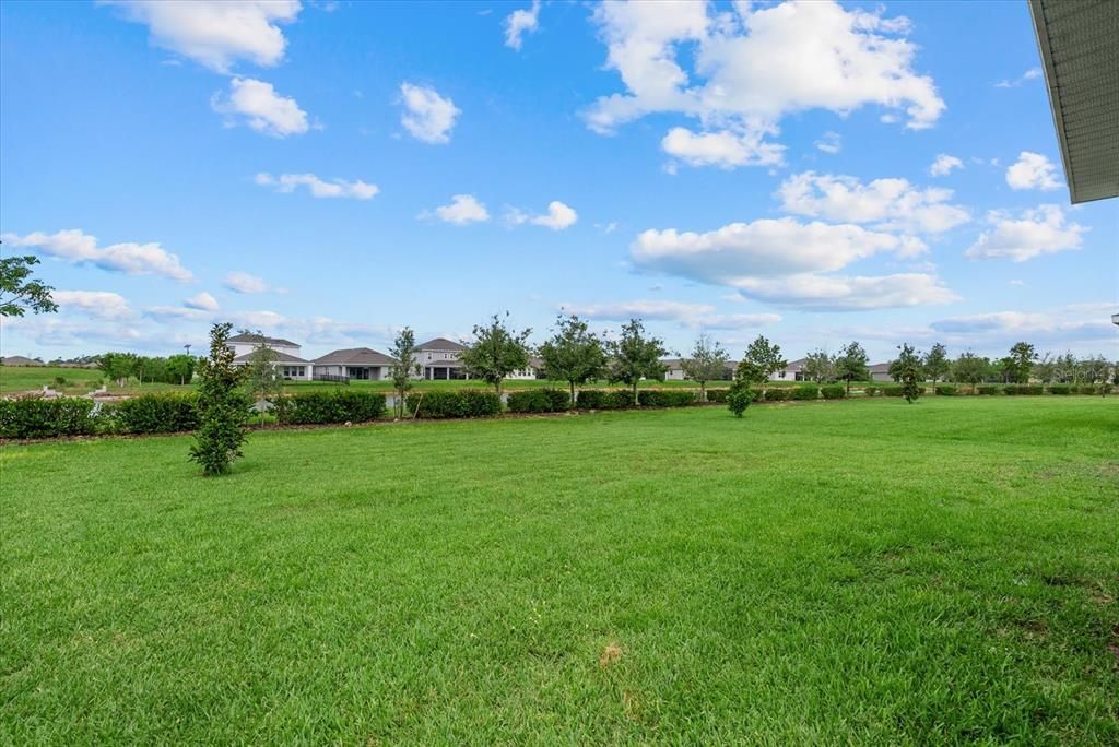 На продажу: $325,000 (3 спален, 2 ванн, 1823 Квадратных фут)