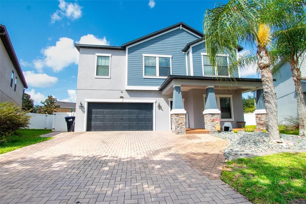 For Sale: $709,900 (4 beds, 2 baths, 2681 Square Feet)