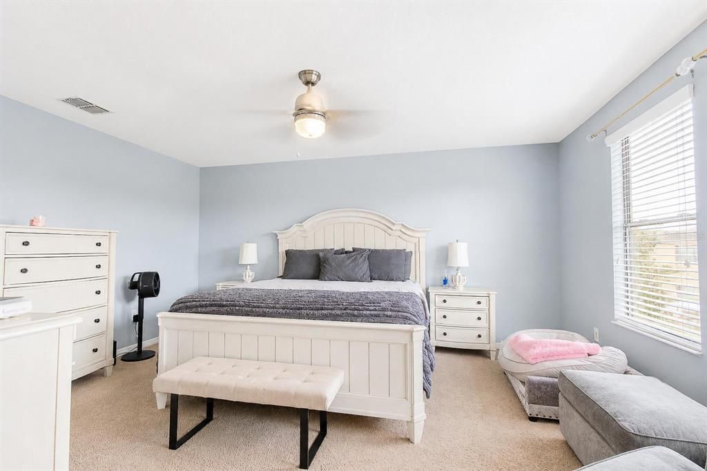 For Sale: $709,900 (4 beds, 2 baths, 2681 Square Feet)