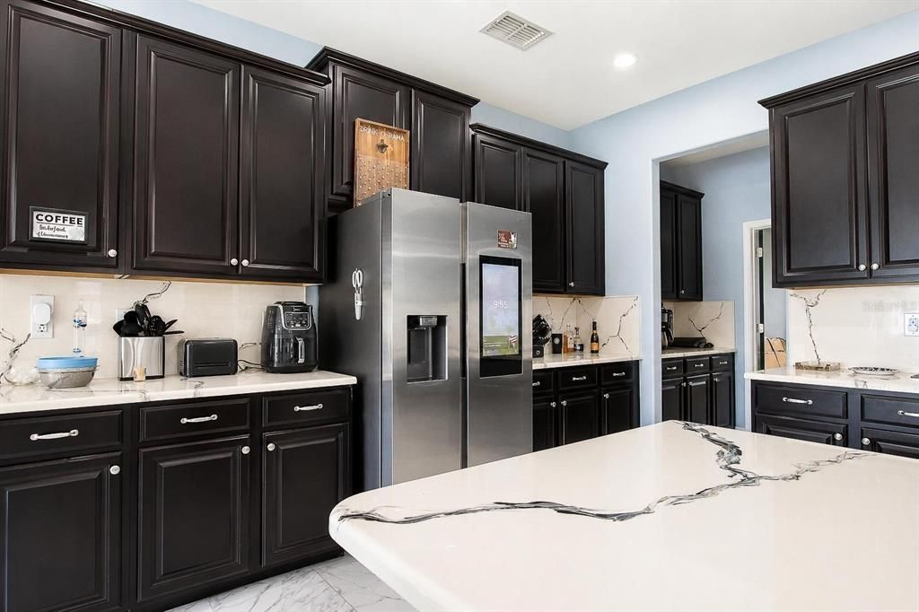 For Sale: $709,900 (4 beds, 2 baths, 2681 Square Feet)