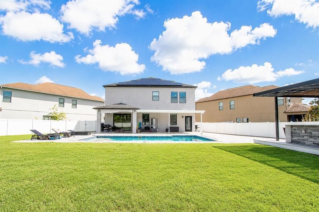 For Sale: $709,900 (4 beds, 2 baths, 2681 Square Feet)