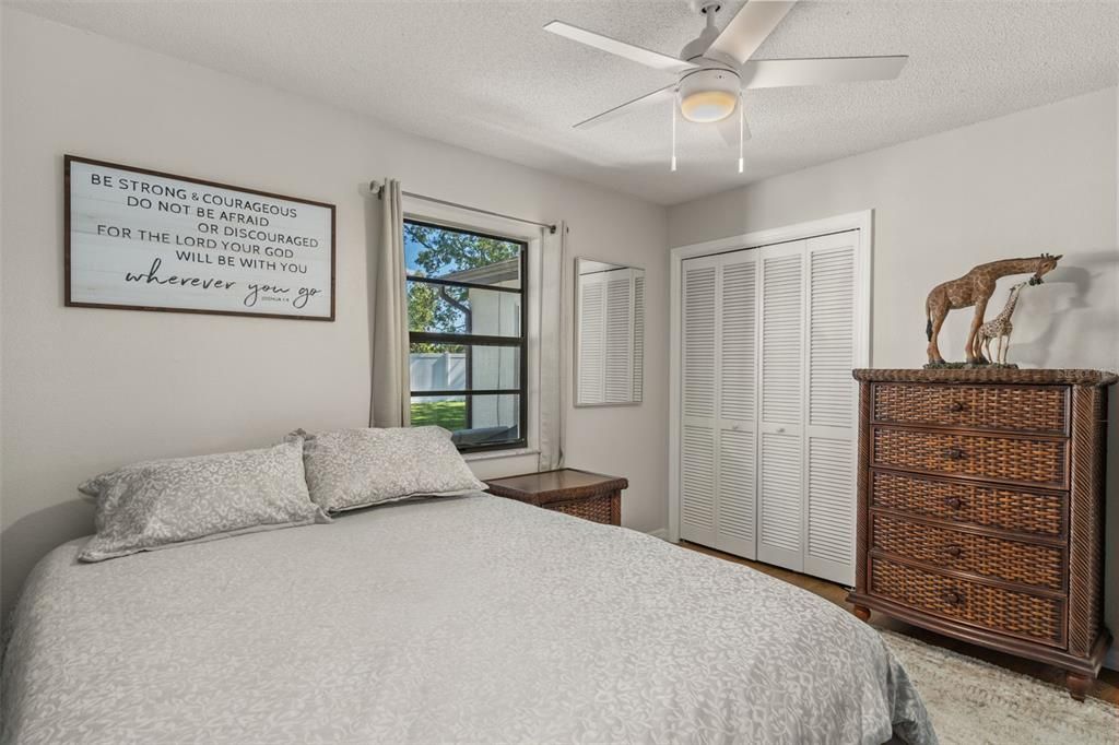 For Sale: $256,000 (2 beds, 2 baths, 1322 Square Feet)